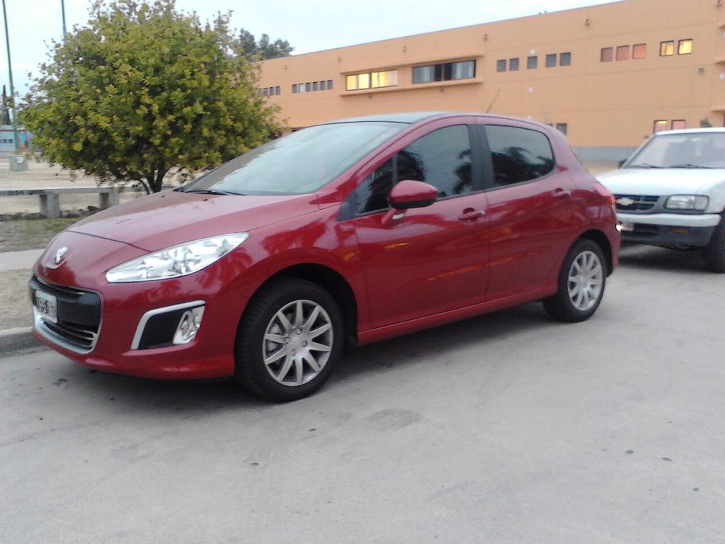 Peugeot 308, хэтчбек